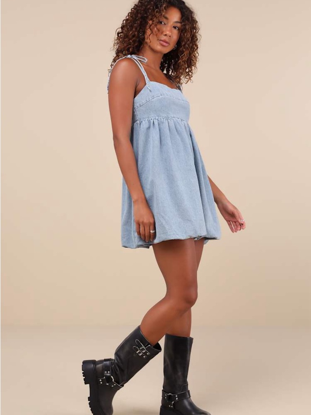 Lulus Charmed Aura Light Wash Denim Tie-Strap Bubble-Hem Mini Dress Size M NWT - Picture 5 of 11